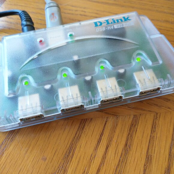 D-Link Powered USB Hub DSB-H4 4 Ports w/ Power Supply (No USB Cable) LED Light - Picture 3 of 8